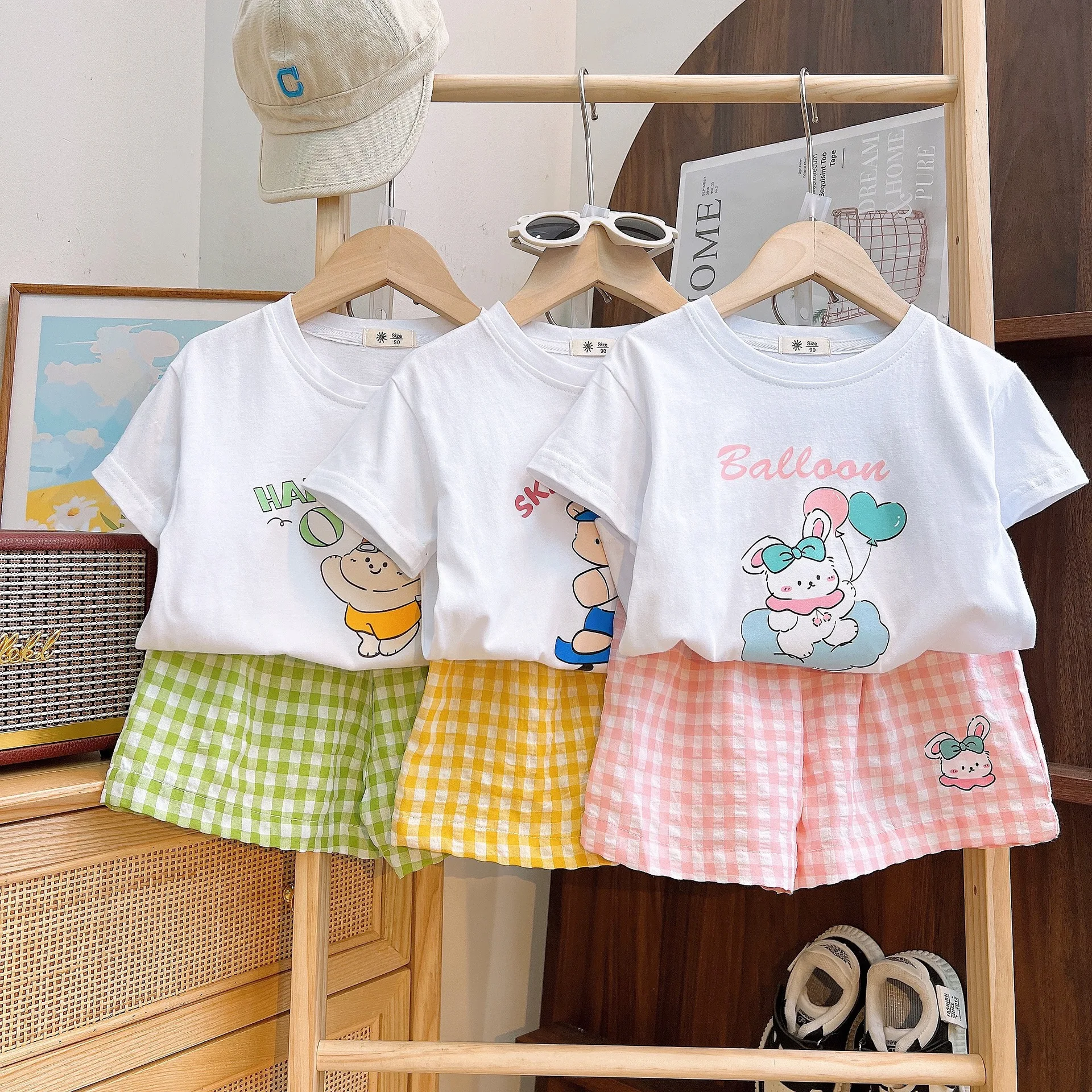 2025 Summer New Girls Short Sleeve Clothes Set Cute Cartoon Print Baby Girl T Shirts + Shorts 2pcs Suit Cotton Toddler Outfits
2025 Summer New Girls Short Sleeve Clothes Set Cute Cartoon Print Baby Girl T Shirts + Shorts 2pcs Suit Cotton Toddler Outfits