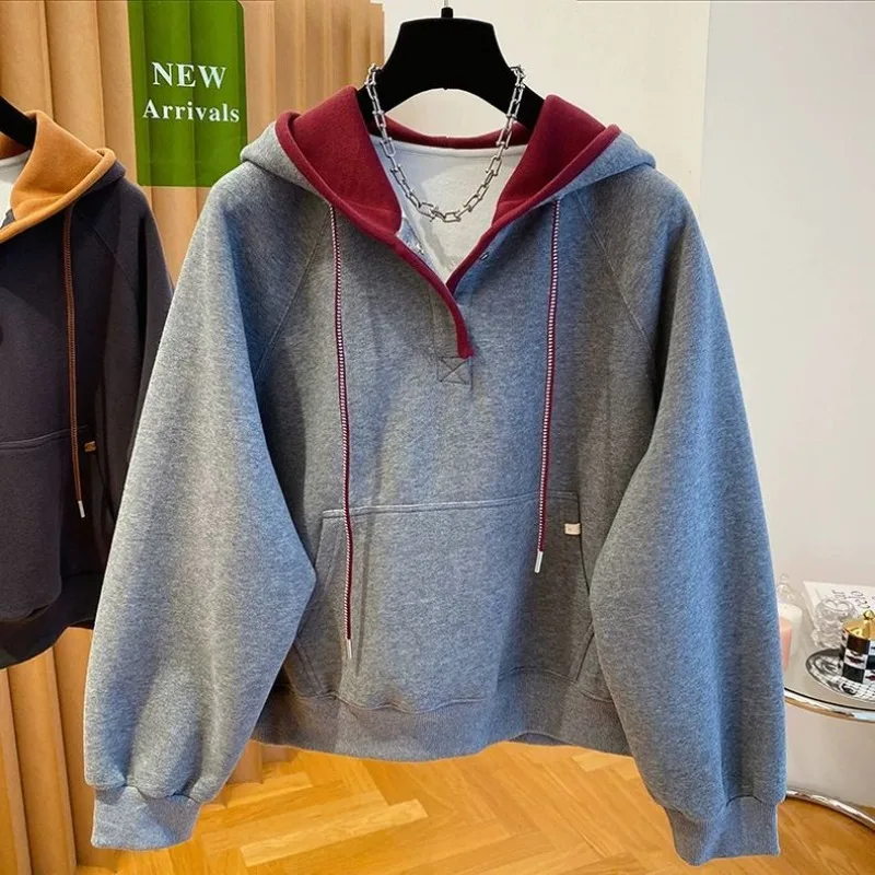 Корейский стиль, высококачественный контрастный цвет, с капюшоном и длинными рукавами, осенне-зимний свободный повседневный универсальный пуловер, модный топ
Корейский стиль, высококачественный контрастный цвет, с капюшоном и длинными рукавами, осенне-зимний свободный повседневный универсальный пуловер, модный топ