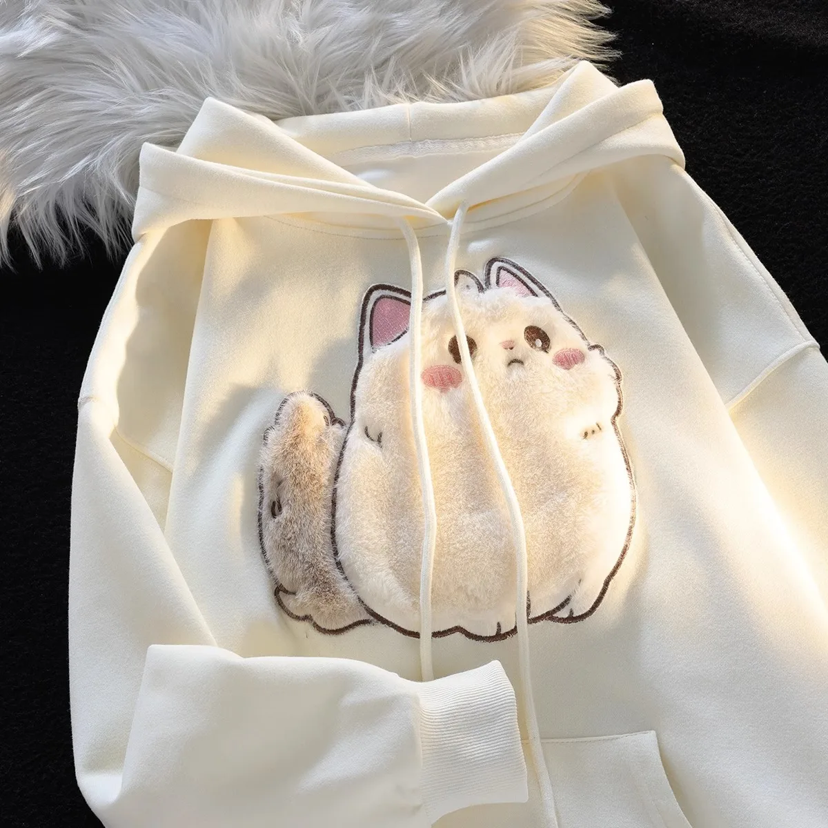 Cute Flocking Print Hoodie Unisex Loose Fit Autumn Warmth Casual Style Streetwear Sweatshirt for Men And Women
Cute Flocking Print Hoodie Unisex Loose Fit Autumn Warmth Casual Style Streetwear Sweatshirt for Men And Women