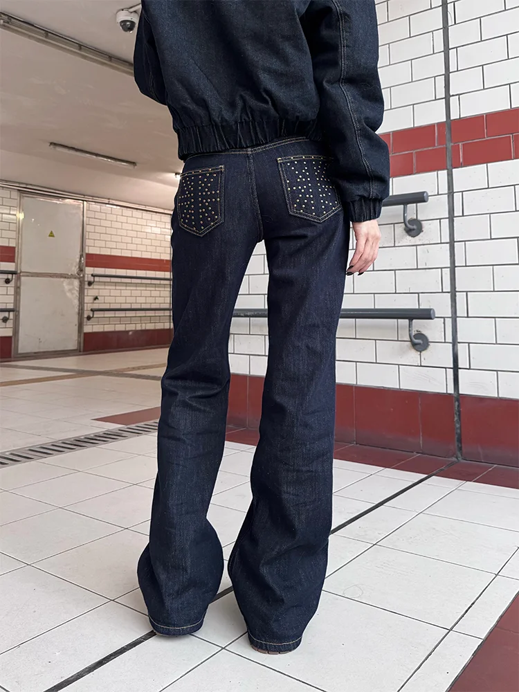 Heavy Embellished Retro American Style Women's Straight Leg Jeans Large Size Casual Wear Winter New Fashion Long Pants
Heavy Embellished Retro American Style Women's Straight Leg Jeans Large Size Casual Wear Winter New Fashion Long Pants