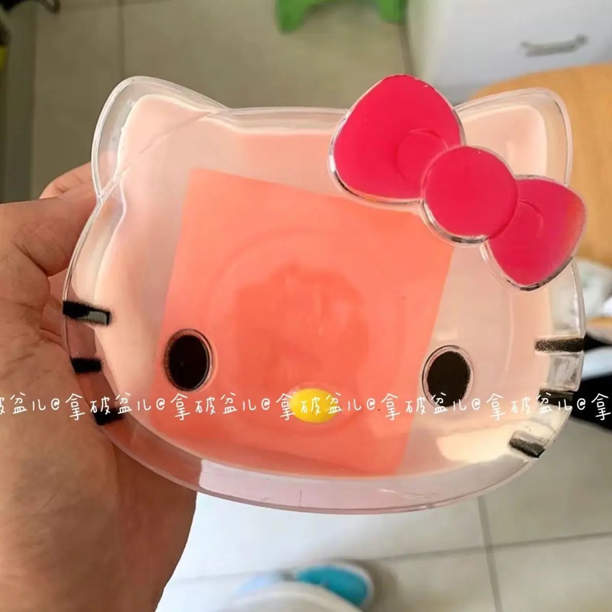 Kawaii Hello Kitty Sanrio Soap Box Cartoon Dormitory Cute Draining Home Bathroom Travel Covered Storage Box Girls Gifts Toys
Kawaii Hello Kitty Sanrio Soap Box Cartoon Dormitory Cute Draining Home Bathroom Travel Covered Storage Box Girls Gifts Toys