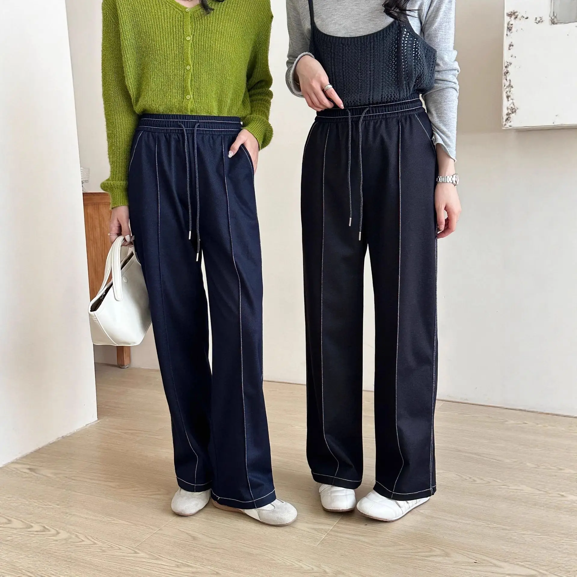 High Waist Wide Leg Skinny Jeans Women's plus Size Casual Denim Pants Elastic Waist Mid-Rise Slimming Trousers New Arrival
High Waist Wide Leg Skinny Jeans Women's plus Size Casual Denim Pants Elastic Waist Mid-Rise Slimming Trousers New Arrival