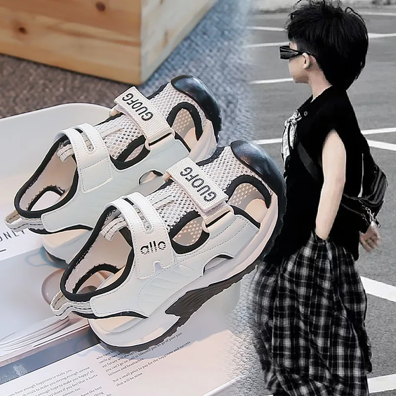 New Children's Summer Boys and Girls Sandals Korean Version of Primary School Students Non-slip Soft Sole Non-slip Beach Sandals
New Children's Summer Boys and Girls Sandals Korean Version of Primary School Students Non-slip Soft Sole Non-slip Beach Sandals