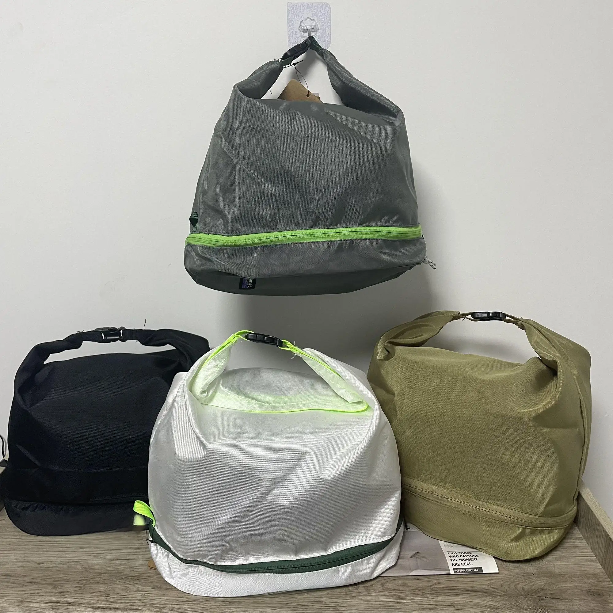 New Large Capacity Wet Dry Toiletry Bag – Waterproof Foldable Travel Pouch, Perfect for Clothes & Gear Separation
New Large Capacity Wet Dry Toiletry Bag – Waterproof Foldable Travel Pouch, Perfect for Clothes & Gear Separation