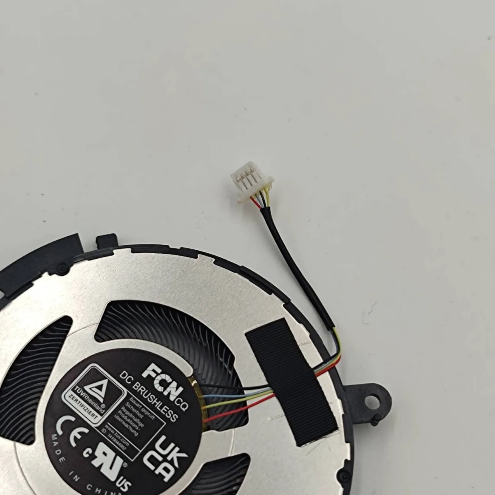 for ASUS PRO 14 M3400Q M3401Q K3400P M7400Q/P X7400P/PC K6400Z M3400QA M7400QE Laptop CPU Cooling Fan
for ASUS PRO 14 M3400Q M3401Q K3400P M7400Q/P X7400P/PC K6400Z M3400QA M7400QE Laptop CPU Cooling Fan