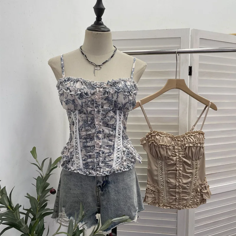 Fresh Floral Print Thin Strap Cami Shirt Women Summer Built In Pads Top Sweet Ruffled Trim Cropped Slim Sleeveless Blouse8878
Fresh Floral Print Thin Strap Cami Shirt Women Summer Built In Pads Top Sweet Ruffled Trim Cropped Slim Sleeveless Blouse8878