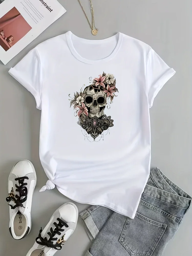 Футболки больших размеров 2025 г. Женская мода с цветочным принтом черепа с коротким рукавом и круглым вырезом, повседневная свободная хлопковая футболка, летние крутые топы большого размера
Футболки больших размеров 2025 г. Женская мода с цветочным принтом черепа с коротким рукавом и круглым вырезом, повседневная свободная хлопковая футболка, летние крутые топы большого размера