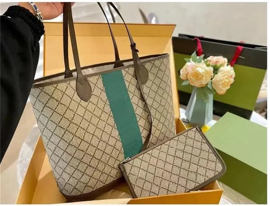 Designer Tote Fashion Shoulder Bag Leather Shopping Large Capacity Laptop Bag Large Book Totes Bags Crossbody Shoulder Handbag Travel Beach Bag With Dust Bag 10a
Designer Tote Fashion Shoulder Bag Leather Shopping Large Capacity Laptop Bag Large Book Totes Bags Crossbody Shoulder Handbag Travel Beach Bag With Dust Bag 10a