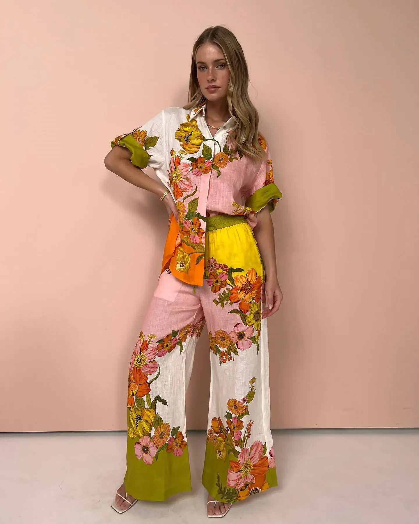 Casual Women Fashion Print Turn-down Collar Short Sleeve Vintage Shirt New Loose Long Pants Blouse Suit Outfits Two-piece Set
Casual Women Fashion Print Turn-down Collar Short Sleeve Vintage Shirt New Loose Long Pants Blouse Suit Outfits Two-piece Set