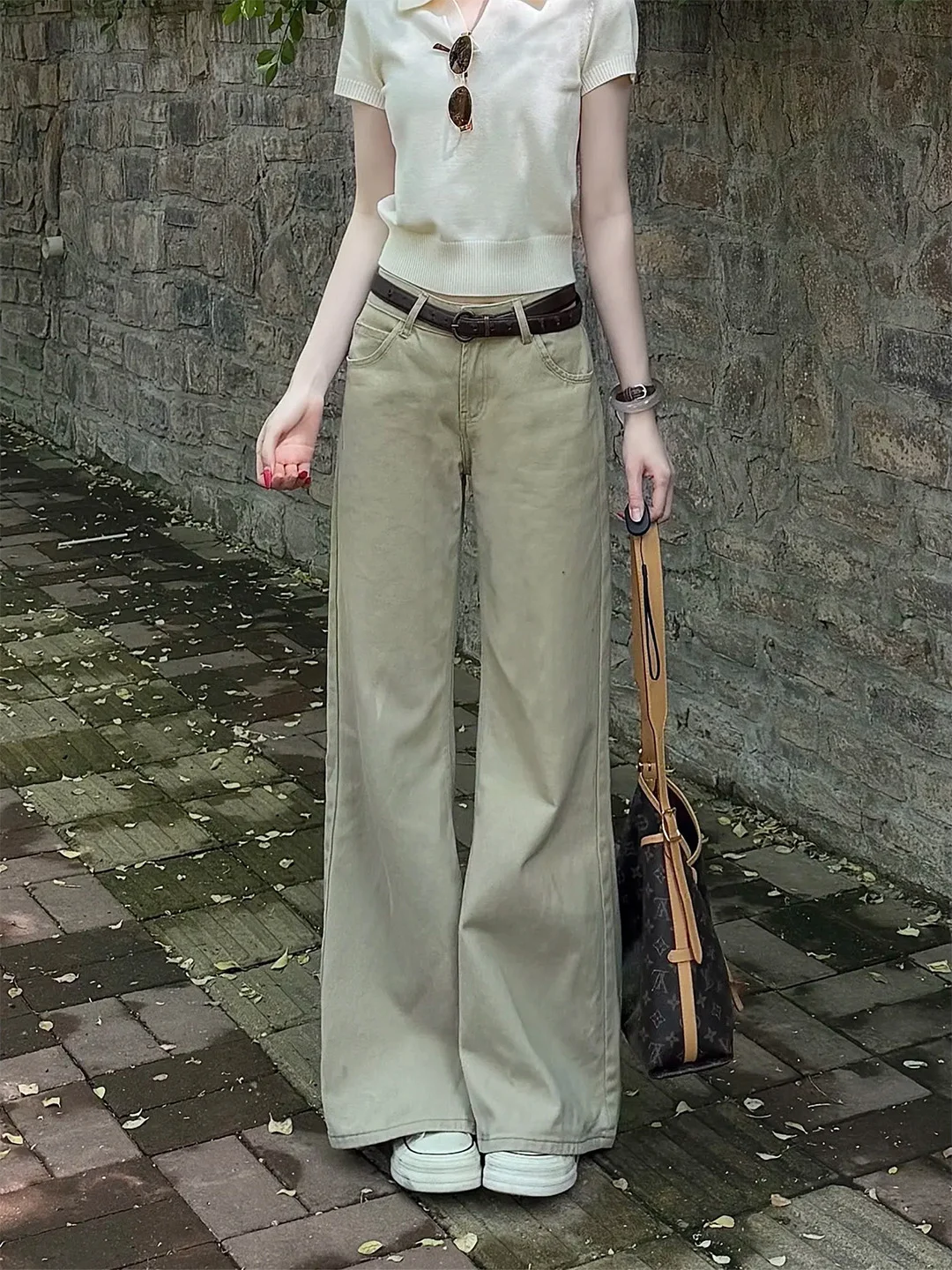 Summer 2026 Slimming Vintage Khaki Wide Leg Women's Jeans American Lazy Style High Waist Straight Cut Denim Pants for Ladies
Summer 2026 Slimming Vintage Khaki Wide Leg Women's Jeans American Lazy Style High Waist Straight Cut Denim Pants for Ladies