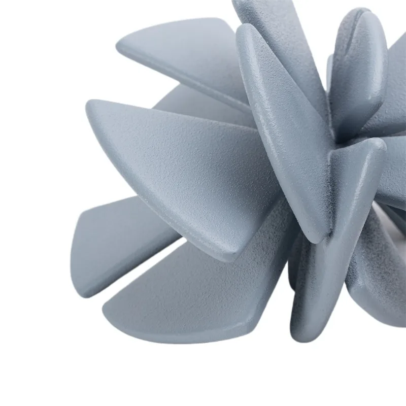 Modern, geometric splicing twist, blue hole series, transparent, deep blue ornaments, model room living room coffee table
Modern, geometric splicing twist, blue hole series, transparent, deep blue ornaments, model room living room coffee table