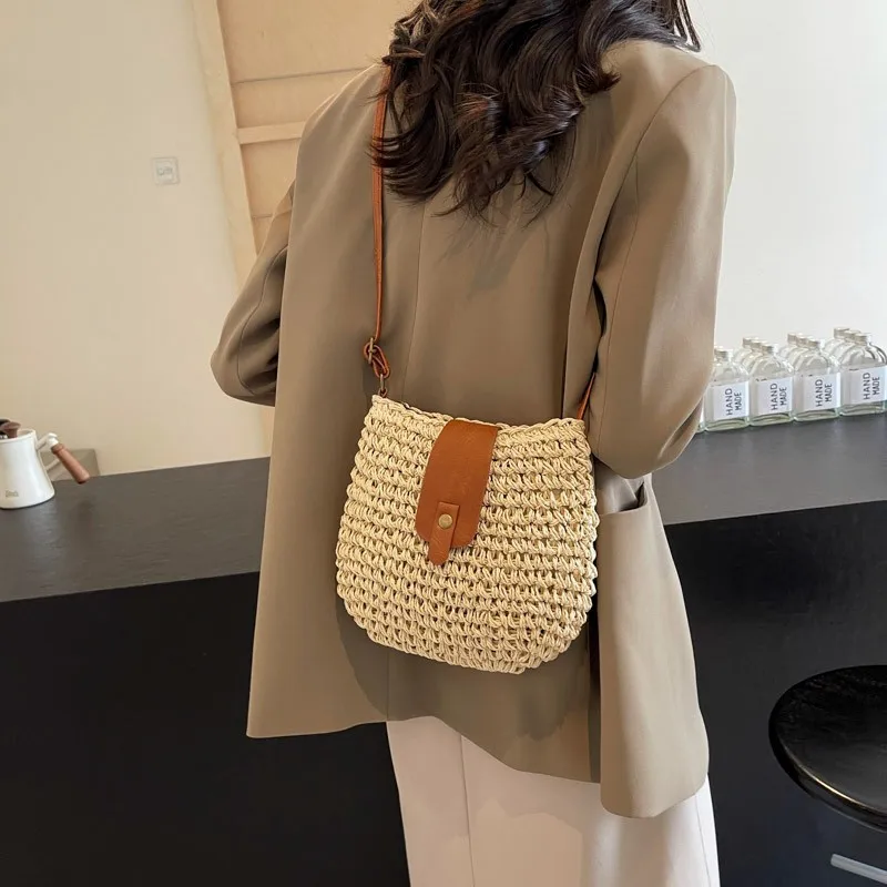 Fashion Ethnic Style Straw Shoulder Bag Crossbody For Women Vintage Khaki Beige Casual Versatile Messenger Bags Femme Samll Bag
Fashion Ethnic Style Straw Shoulder Bag Crossbody For Women Vintage Khaki Beige Casual Versatile Messenger Bags Femme Samll Bag