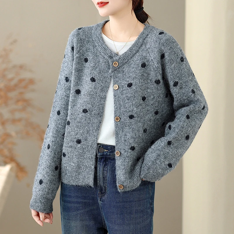 Retro round Ne Knitted Cardigan Women's Loose Lazy Soft Mellow Aosphere Sweater Coat ort Sle Long Sve Regular Length
Retro round Ne Knitted Cardigan Women's Loose Lazy Soft Mellow Aosphere Sweater Coat ort Sle Long Sve Regular Length