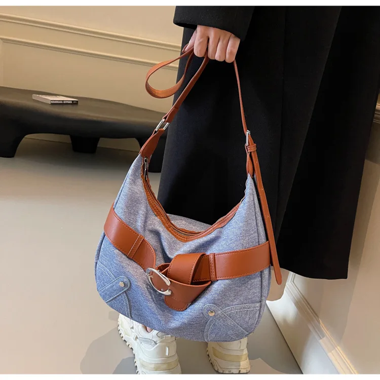 Women Shoulder Bag Fashion Retro Large Capacity Soft Pu Leather Half Moon Bag Korean Style Casual Crossbody Hobo Bags
Women Shoulder Bag Fashion Retro Large Capacity Soft Pu Leather Half Moon Bag Korean Style Casual Crossbody Hobo Bags