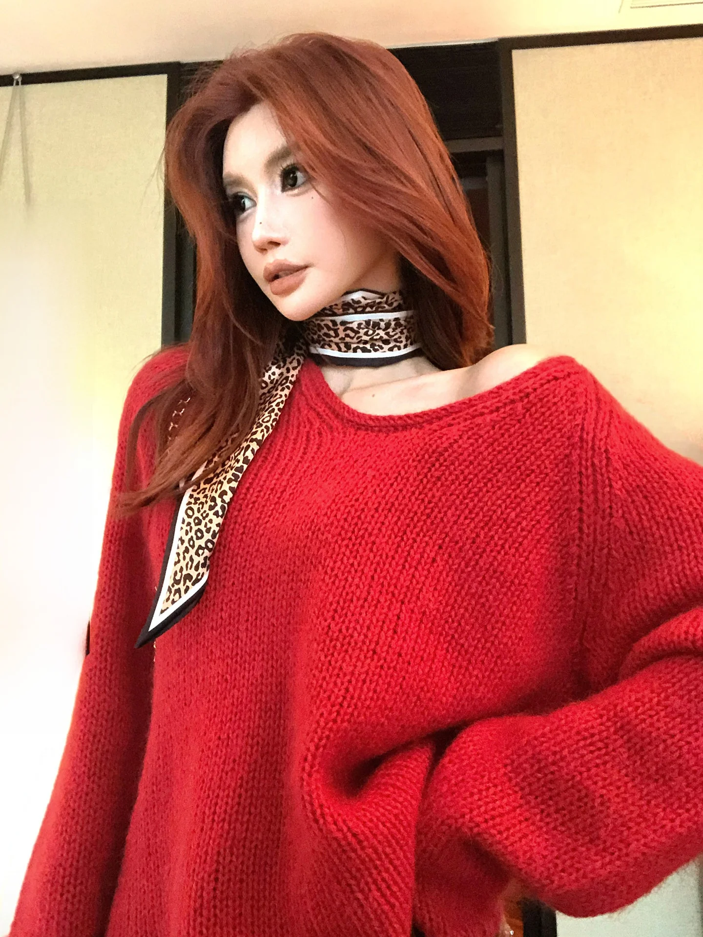 Red V-Ne Woolen Sweater by Li Wan Jun Loose Hand-Knitted Camere Comfortable All-Season Women's Faion Warm Thi Long Sl...
Red V-Ne Woolen Sweater by Li Wan Jun Loose Hand-Knitted Camere Comfortable All-Season Women's Faion Warm Thi Long Sl...