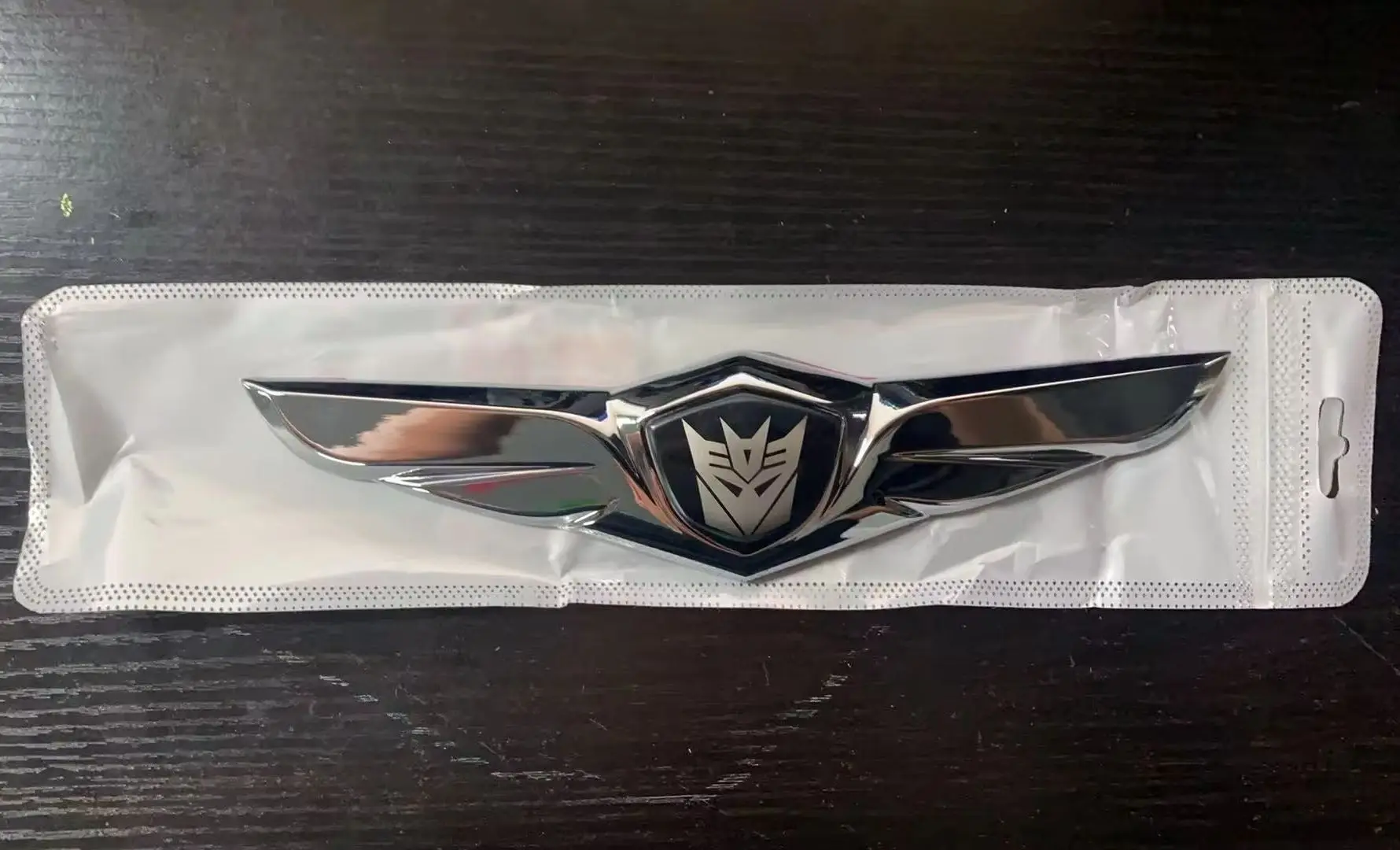 1pc Transformers Decepticons Chrome Winged Metal Car Emblem,3D Stylish Auto Decal for Hood,Fender & Tailgate
1pc Transformers Decepticons Chrome Winged Metal Car Emblem,3D Stylish Auto Decal for Hood,Fender & Tailgate