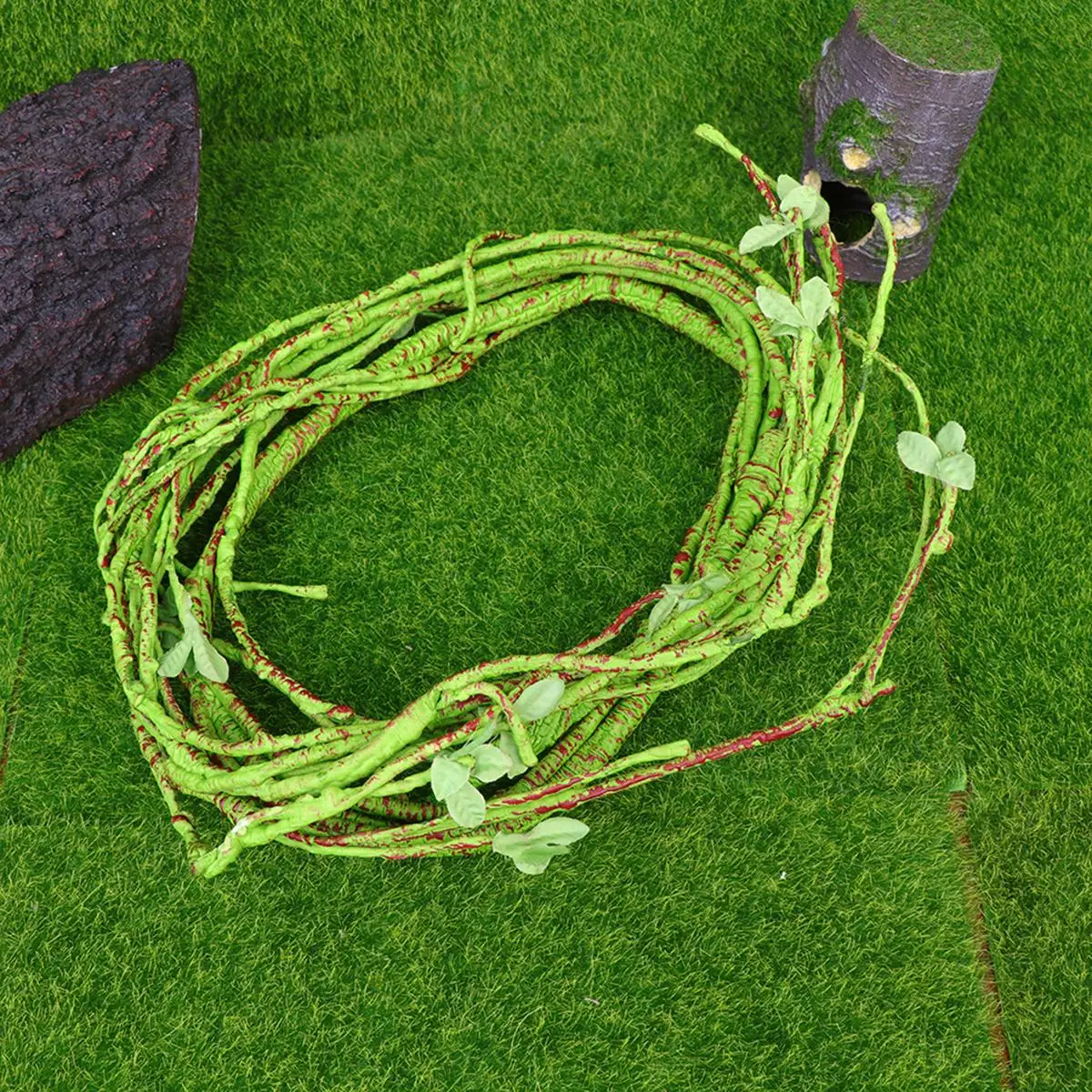 Artificial Vines Durable Hanging Vine Decor Home Wedding Garland Fake Leaves Reptile Branch Pet Box Plant
Artificial Vines Durable Hanging Vine Decor Home Wedding Garland Fake Leaves Reptile Branch Pet Box Plant