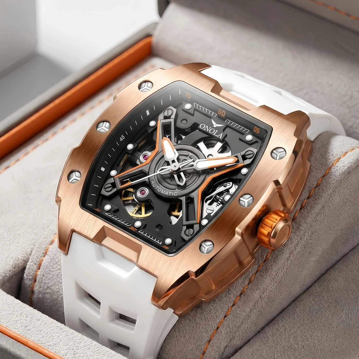 ONOLA Men's Rose Gold Automatic Mechanical Watch Silicone Strap Waterproof Luminous Hollow Dial Watch
ONOLA Men's Rose Gold Automatic Mechanical Watch Silicone Strap Waterproof Luminous Hollow Dial Watch