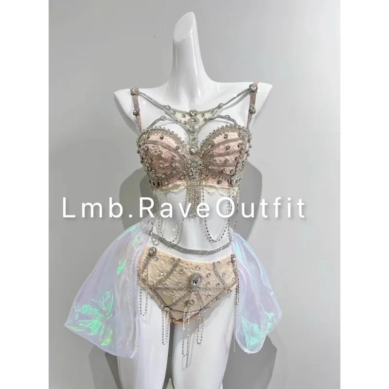 Customized Electric Syllable Pink Skin Lace Sparkling Diamond Nightclub DS Performance Dress Bra Pants Skirt Suit
Customized Electric Syllable Pink Skin Lace Sparkling Diamond Nightclub DS Performance Dress Bra Pants Skirt Suit