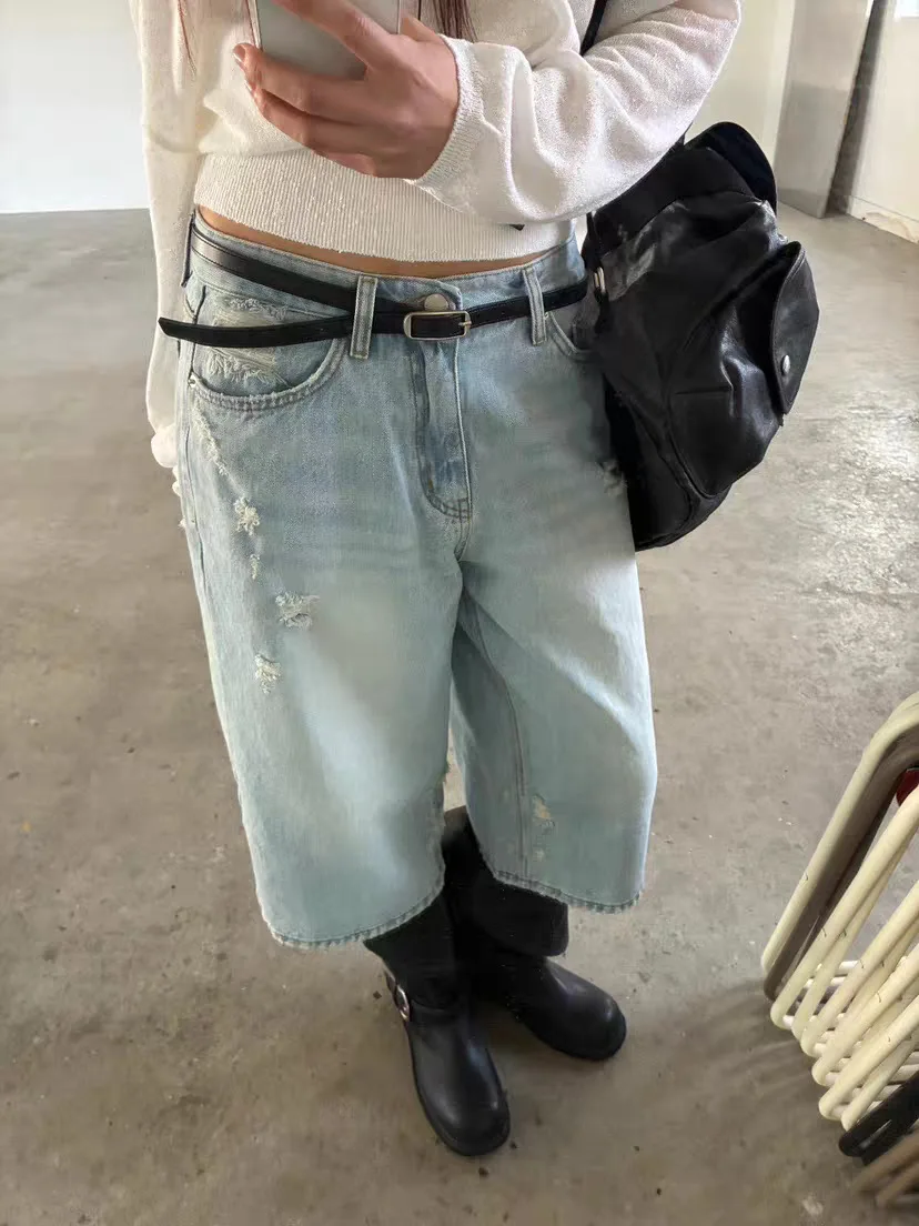 Loose Vintage Washed Light Blue Jeans High Waist Ripped Cotton Denim Spring Summer New Arrival Dongda Gate Korean Style
Loose Vintage Washed Light Blue Jeans High Waist Ripped Cotton Denim Spring Summer New Arrival Dongda Gate Korean Style