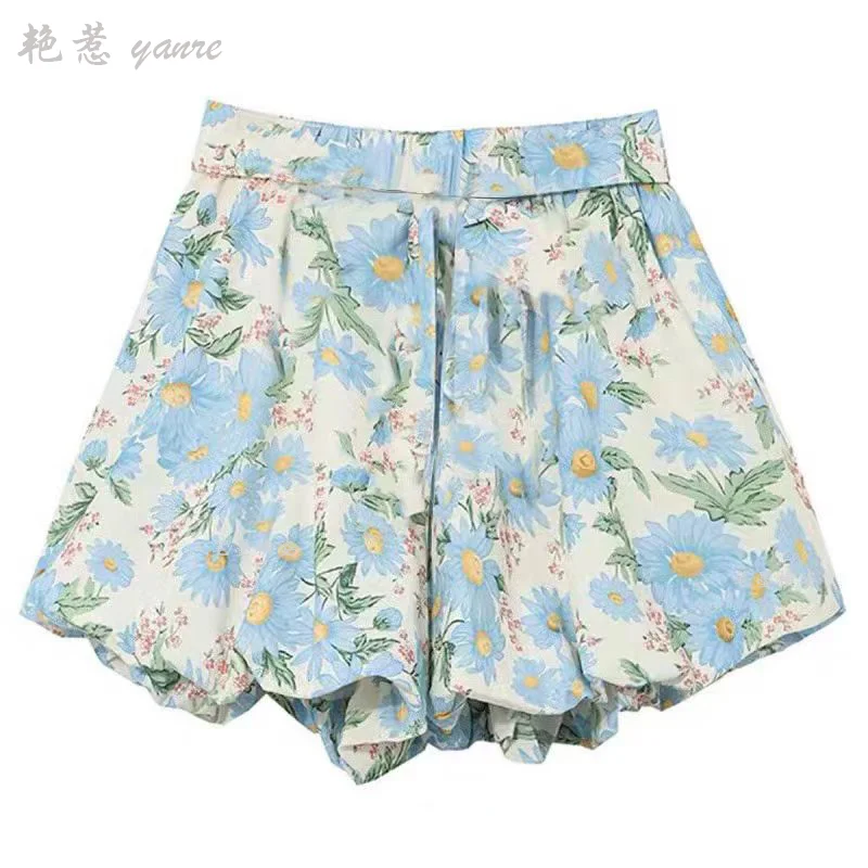Gagarich 2025 Casual Shorts Summer New Collection Flower Bud Lantern Large High Waist Sweet Printed Outerwear Floral Skirt
Gagarich 2025 Casual Shorts Summer New Collection Flower Bud Lantern Large High Waist Sweet Printed Outerwear Floral Skirt