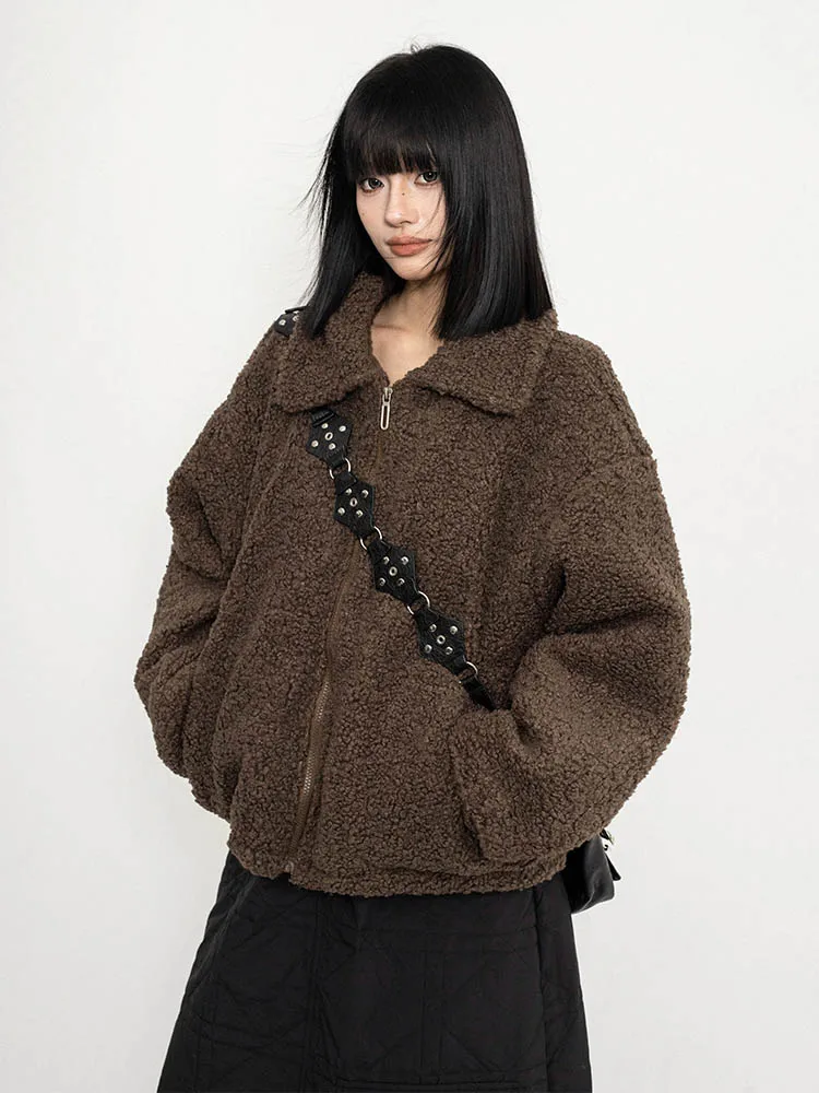 OCTTFLAB Women's Cotton Jaet 2024 New Winter Sle Warmth Brown Lamb Fur Coat Long Sve Loose Fit Commute Faionable
OCTTFLAB Women's Cotton Jaet 2024 New Winter Sle Warmth Brown Lamb Fur Coat Long Sve Loose Fit Commute Faionable