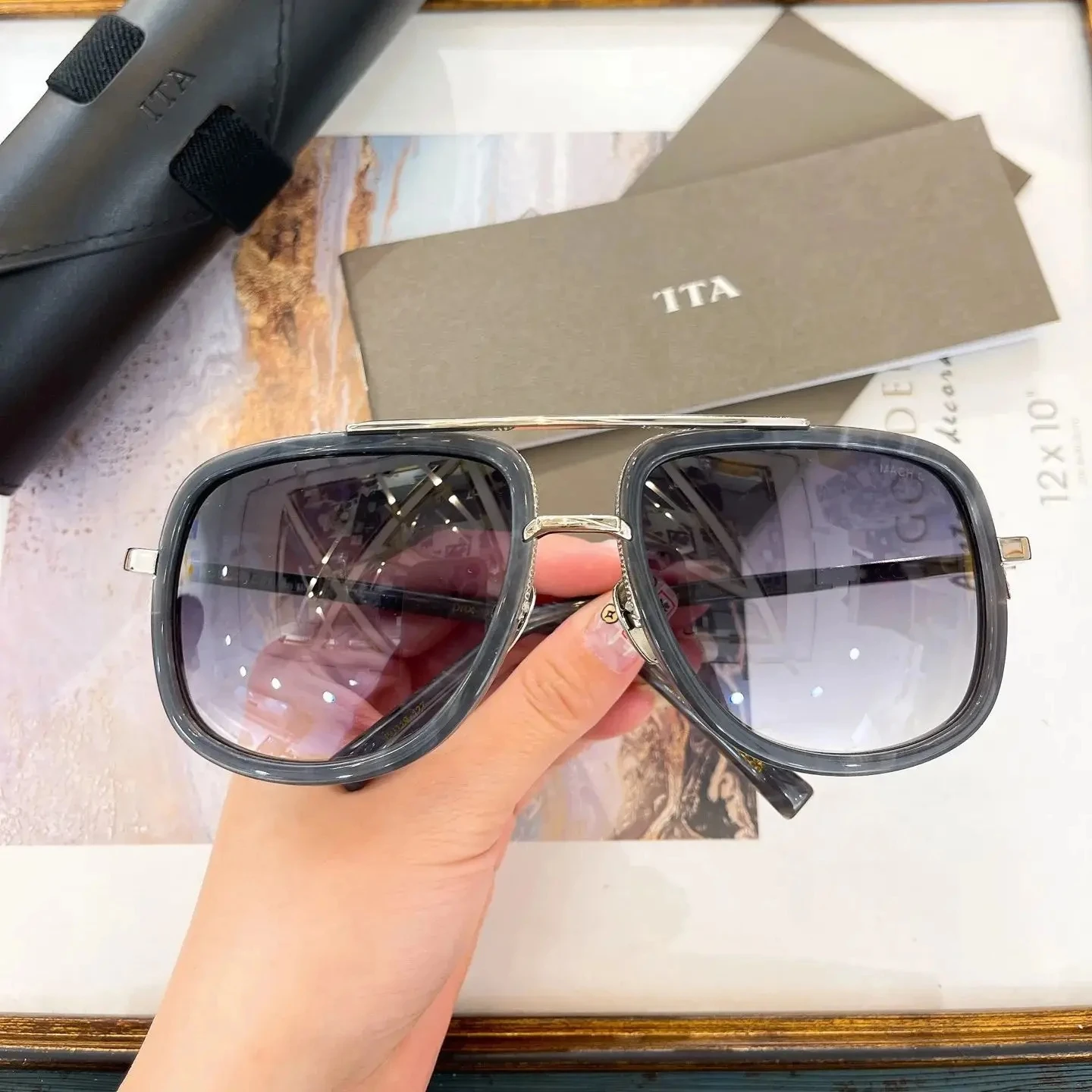 New ADITA DRX-2030 MACH ONE LIMITED EDITION Leisure Womens Sunglasses Luxury Vintage High Quality titanium Men's Sun Glasses
New ADITA DRX-2030 MACH ONE LIMITED EDITION Leisure Womens Sunglasses Luxury Vintage High Quality titanium Men's Sun Glasses
