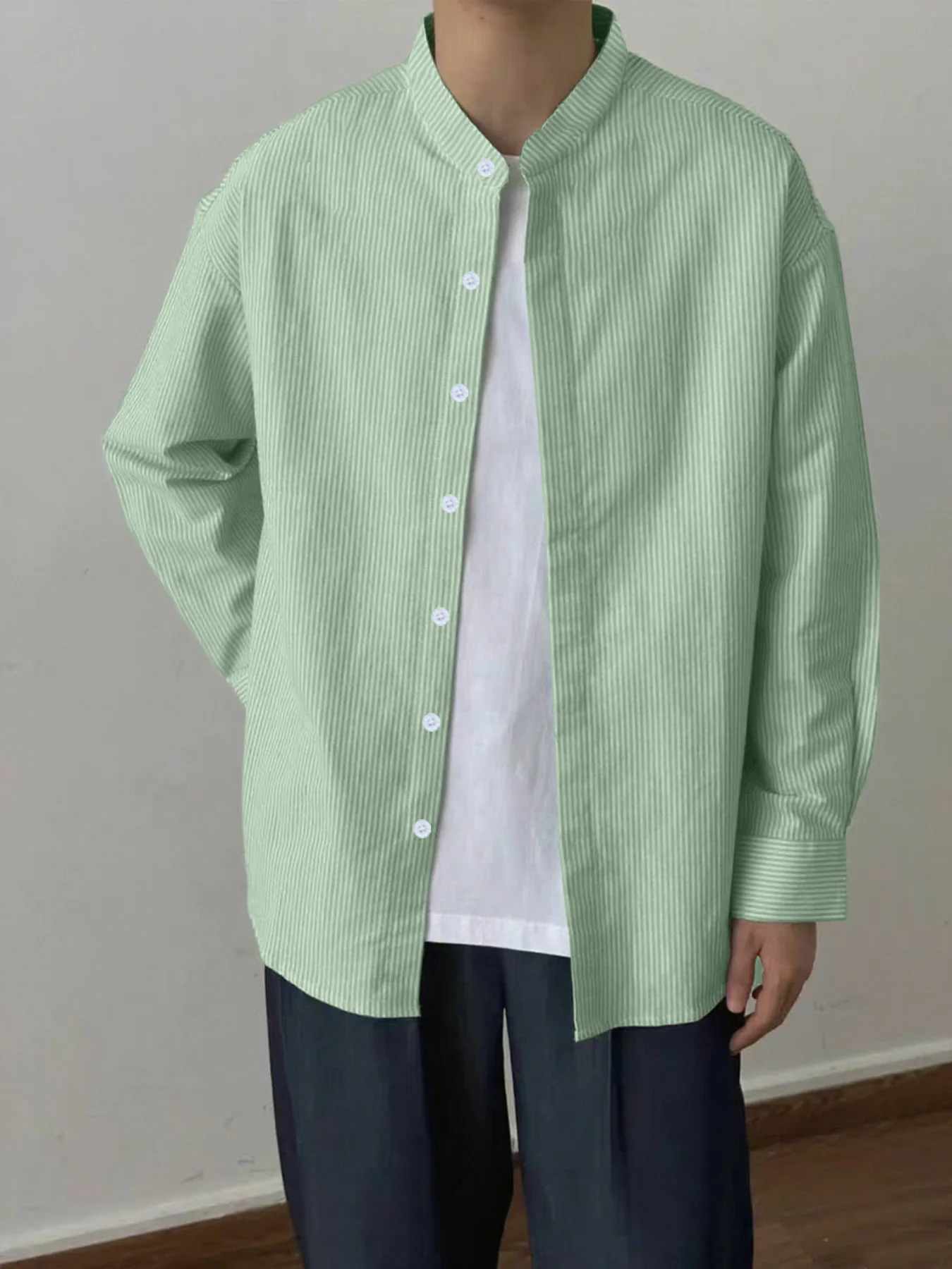 Men's new long-sleeve thin spring and autumn versatile stylish daily commuting stand-collar shirt
Men's new long-sleeve thin spring and autumn versatile stylish daily commuting stand-collar shirt