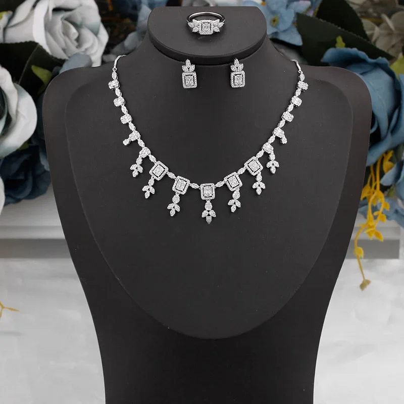 JEWEL 2025 Новое 3-слойное жемчужное ожерелье, серьги, браслет, кольцо для свадьбы, комплект ювелирных изделий высокого качества с кубическим цирконием
JEWEL 2025 Новое 3-слойное жемчужное ожерелье, серьги, браслет, кольцо для свадьбы, комплект ювелирных изделий высокого качества с кубическим цирконием