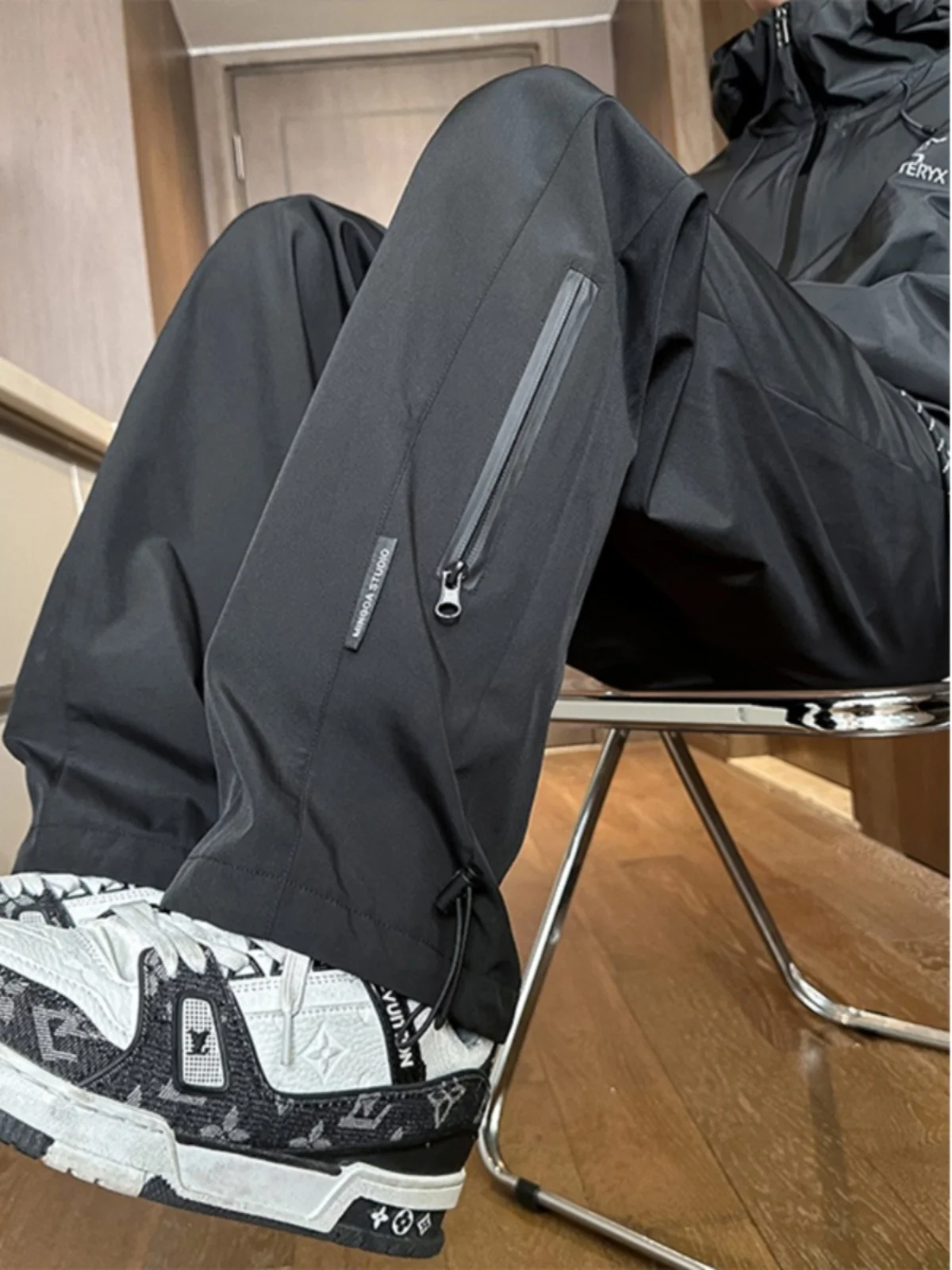 Водонепроницаемые зимние рабочие брюки мужские утепленные для активного отдыха, катания на лыжах, альпинизма, прямого кроя, свободные повседневные штаны
Водонепроницаемые зимние рабочие брюки мужские утепленные для активного отдыха, катания на лыжах, альпинизма, прямого кроя, свободные повседневные штаны