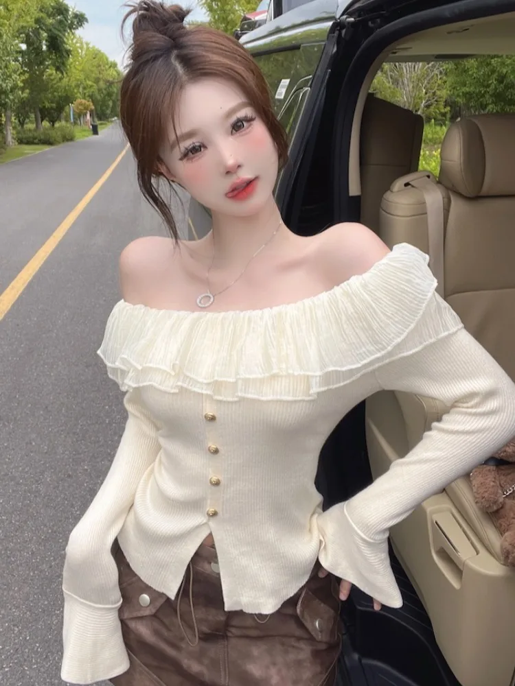 Slimming Knitwear One-Shoulder Long Sleeve Women's Design Sense Single Button Waist Cinching Knitted Top Pure Desire Sexy Lac...
Slimming Knitwear One-Shoulder Long Sleeve Women's Design Sense Single Button Waist Cinching Knitted Top Pure Desire Sexy Lac...