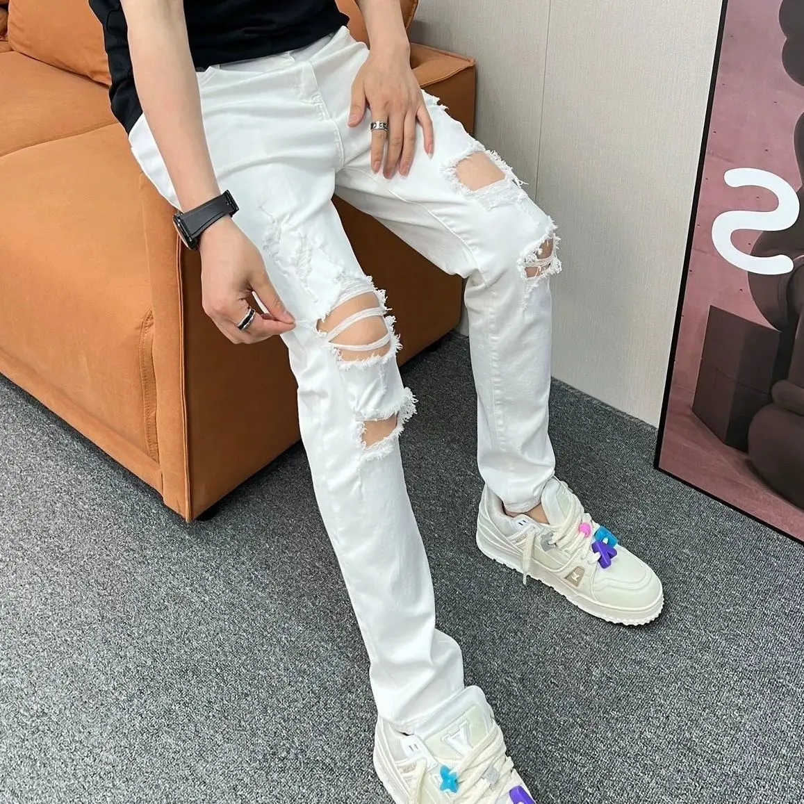 Spring and Autumn Korean Popular Clothes Pants New Ripped Jeans Men's White Korean Elastic Slim Skinny Pants Streetwear Clothing
Spring and Autumn Korean Popular Clothes Pants New Ripped Jeans Men's White Korean Elastic Slim Skinny Pants Streetwear Clothing