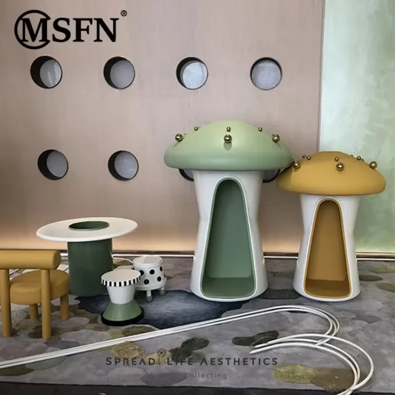 Детский низкий стульчик-грибок TAO в стиле Light Luxury Design Creative Art для спальни и гостиной
Детский низкий стульчик-грибок TAO в стиле Light Luxury Design Creative Art для спальни и гостиной