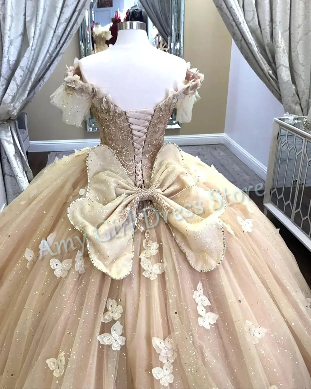 Gorgeous Champagne Flower Girl Dress For Wedding Glitter Tulle Appliques With Bow Butterflies Kids Birthday Ball Gown Customized
Gorgeous Champagne Flower Girl Dress For Wedding Glitter Tulle Appliques With Bow Butterflies Kids Birthday Ball Gown Customized