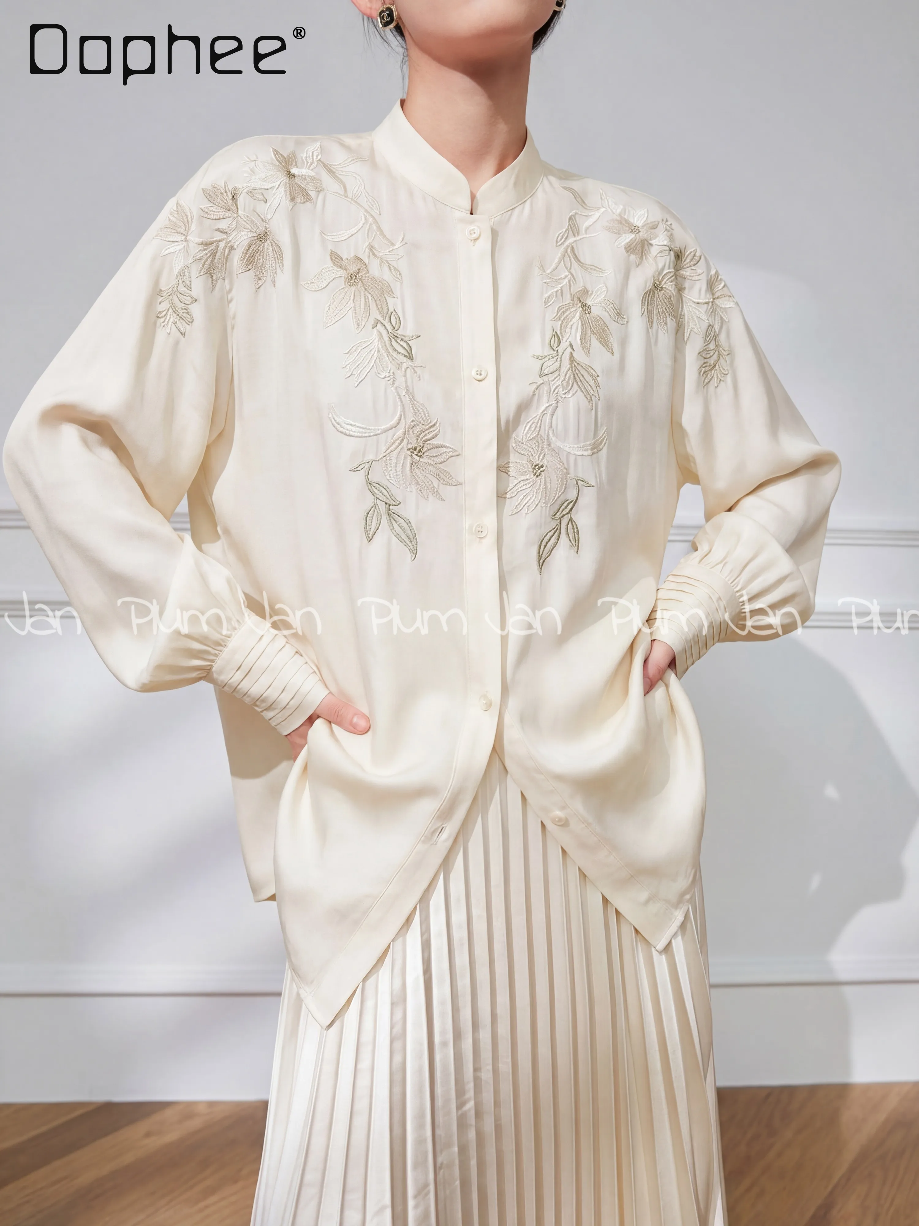 Elegant Socialite Round Neck Heavy Craft Exquisite Embroidery Long Sleeve Shirt New Chinese Style High-end Loose Shirt Women
Elegant Socialite Round Neck Heavy Craft Exquisite Embroidery Long Sleeve Shirt New Chinese Style High-end Loose Shirt Women