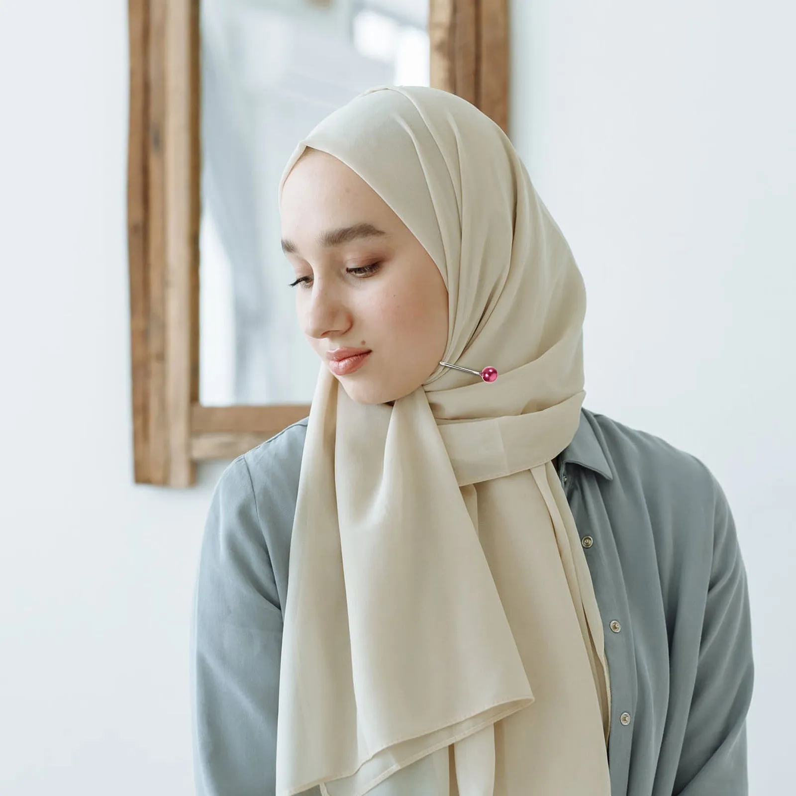 24Pcs U-Shaped Pearl Scarf Clips High Quality Hijab Fixed Pins for Muslim Headscarf Brooches Muslim Hijab Clips
24Pcs U-Shaped Pearl Scarf Clips High Quality Hijab Fixed Pins for Muslim Headscarf Brooches Muslim Hijab Clips