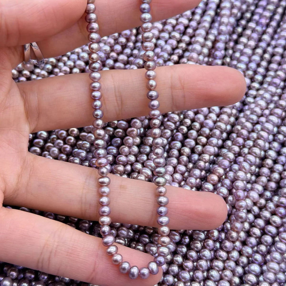 AAA 3.5-4mm Purple Exquisite Potato Shaped Natural Freshwater Pearl Beads for DIY Jewelry Making Necklaces Bracelets Accessories
AAA 3.5-4mm Purple Exquisite Potato Shaped Natural Freshwater Pearl Beads for DIY Jewelry Making Necklaces Bracelets Accessories