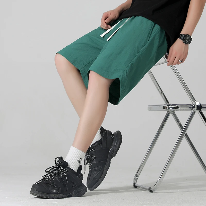 Летние мужские повседневные свободные прямые брюки для активного отдыха, дышащие, быстросохнущие, для альпинизма, рабочая одежда, шорты-бриджи (пять четвертей)
Летние мужские повседневные свободные прямые брюки для активного отдыха, дышащие, быстросохнущие, для альпинизма, рабочая одежда, шорты-бриджи (пять четвертей)