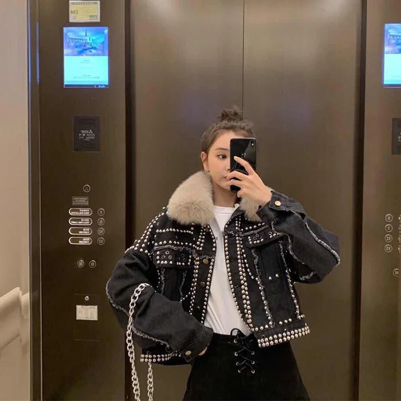 90% Top Quality 2023 New Jeans jacket White Duck Down Jackets Hand Studded Rivet Denim Coats Female Loose Warm Short Streetwear
90% Top Quality 2023 New Jeans jacket White Duck Down Jackets Hand Studded Rivet Denim Coats Female Loose Warm Short Streetwear