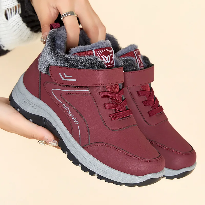 Thickened Fleece Winter Cotton Shoes for Women Outdoor Mountain Climbing Bottoms Snow Boots Short Boots Casual Shoes
Thickened Fleece Winter Cotton Shoes for Women Outdoor Mountain Climbing Bottoms Snow Boots Short Boots Casual Shoes
