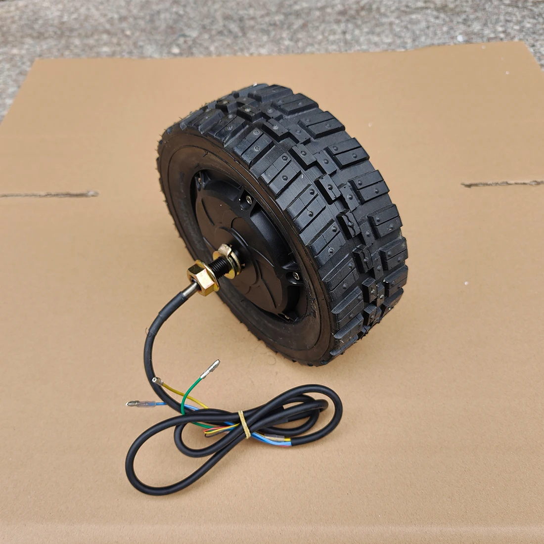 Колесо с бесщеточным мотор-колесом L-faster 350W 6.5 дюймов для электросамоката, внедорожное, с широкими шинами
Колесо с бесщеточным мотор-колесом L-faster 350W 6.5 дюймов для электросамоката, внедорожное, с широкими шинами