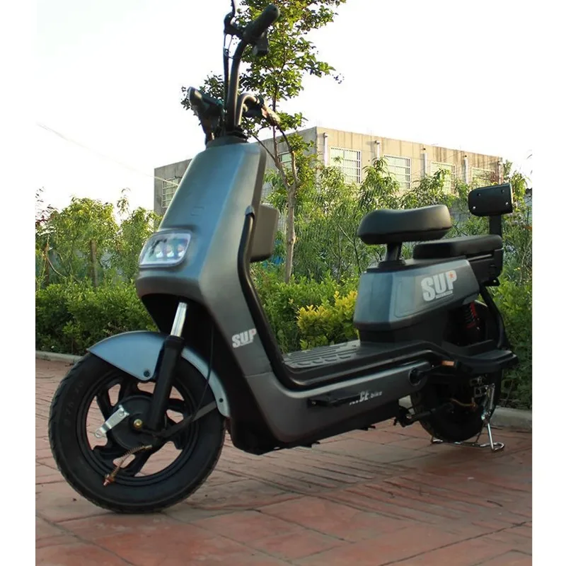 New Design 14 Inch Scooter 48V 500w Motor Ebike 48V 20Ah LEAD-ACID Battery Adults Electric Scooter
New Design 14 Inch Scooter 48V 500w Motor Ebike 48V 20Ah LEAD-ACID Battery Adults Electric Scooter