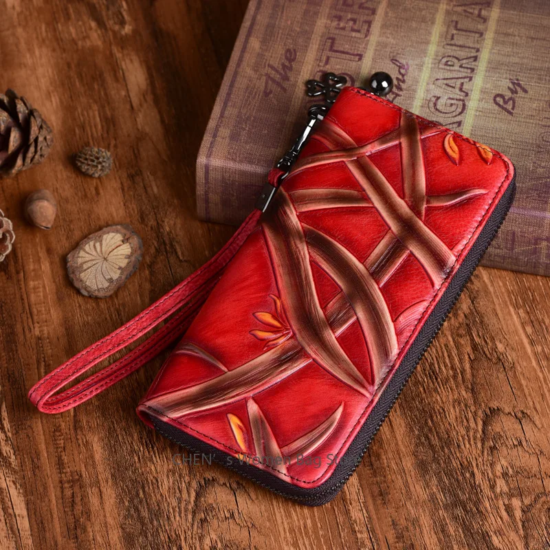 Женский кошелек, новинка 2025 года, винтажный кошелек ручной работы с тиснением из натуральной кожи, держатель для карт, длинные кошельки из воловьей кожи, сумка
Женский кошелек, новинка 2025 года, винтажный кошелек ручной работы с тиснением из натуральной кожи, держатель для карт, длинные кошельки из воловьей кожи, сумка