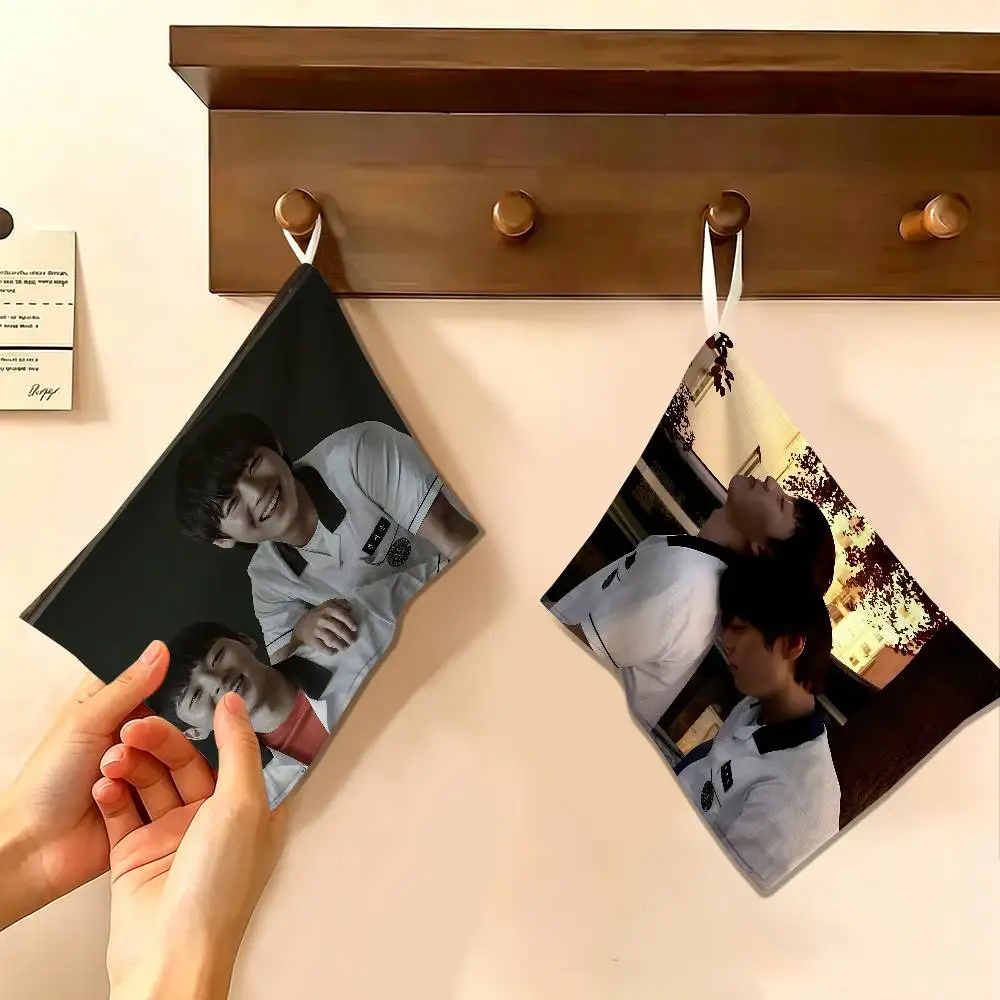Hot Kdrama Weak Hero Class Polyester Cotton Hanging Kitchen Towel, Skin Friendly Hand Wiping Towel for Hotel Cafe Household
Hot Kdrama Weak Hero Class Polyester Cotton Hanging Kitchen Towel, Skin Friendly Hand Wiping Towel for Hotel Cafe Household