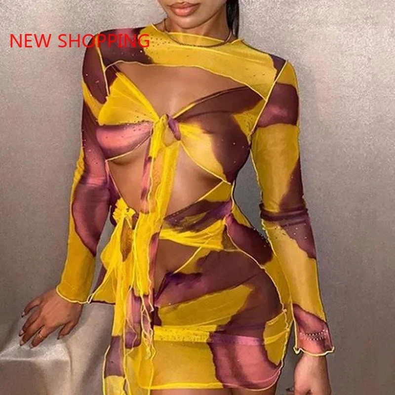 Y2K Aesthetics Fashion Print Sexy Hollow Out Bandage Front Party Dresses Vintage O-neck Transparent Long Sleeve Dress Bodycon
Y2K Aesthetics Fashion Print Sexy Hollow Out Bandage Front Party Dresses Vintage O-neck Transparent Long Sleeve Dress Bodycon