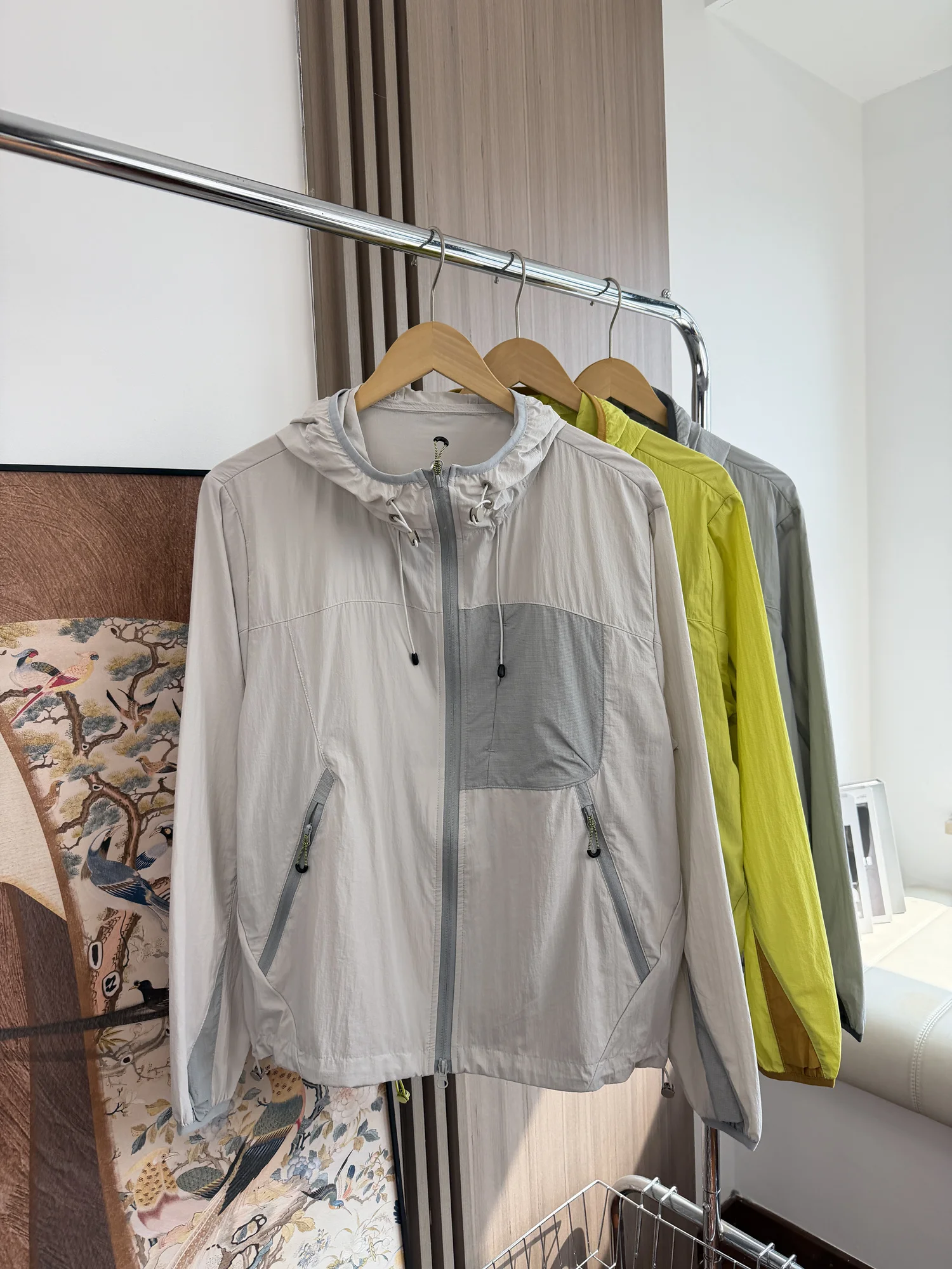 Color Block Design Lightweight Unburdened Men's Women's Quick Dry Breathable All-Match Sun Protection Jacket Spring Summer
Color Block Design Lightweight Unburdened Men's Women's Quick Dry Breathable All-Match Sun Protection Jacket Spring Summer
