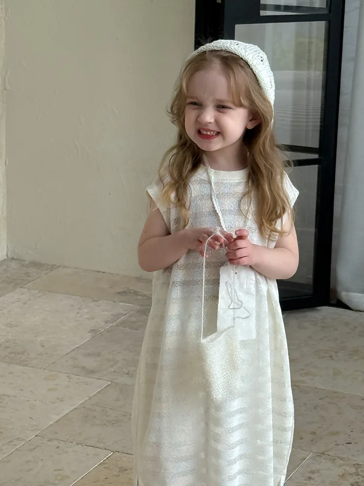 2025 Summer New Girls Sleeveless Dress Cotton Children Comfortable Vest Dress Baby Girl Solid Princess Dress Kids Clothes
2025 Summer New Girls Sleeveless Dress Cotton Children Comfortable Vest Dress Baby Girl Solid Princess Dress Kids Clothes