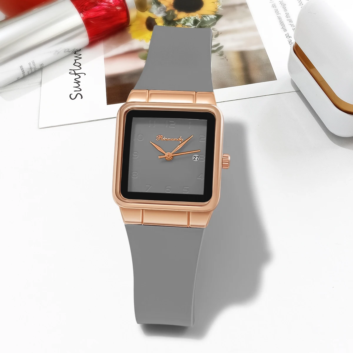 Новинка от производителя, международная торговля, женские кварцевые часы с календарем и квадратным силиконовым ремешком
Новинка от производителя, международная торговля, женские кварцевые часы с календарем и квадратным силиконовым ремешком