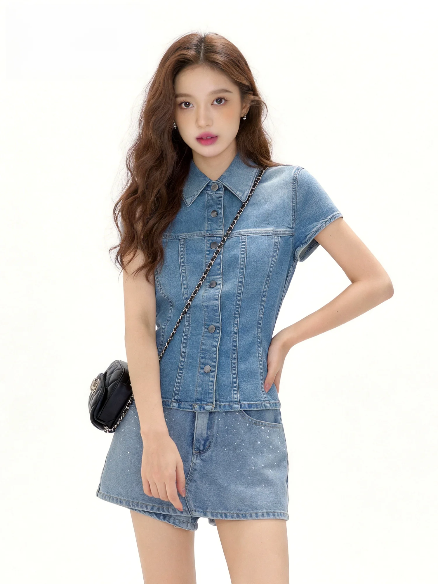 Casual Style Women's Short Sleeve Denim Shirt Slimming Waist Design Turn-down Collar Spring Summer New Fashion Citywalk Top
Casual Style Women's Short Sleeve Denim Shirt Slimming Waist Design Turn-down Collar Spring Summer New Fashion Citywalk Top