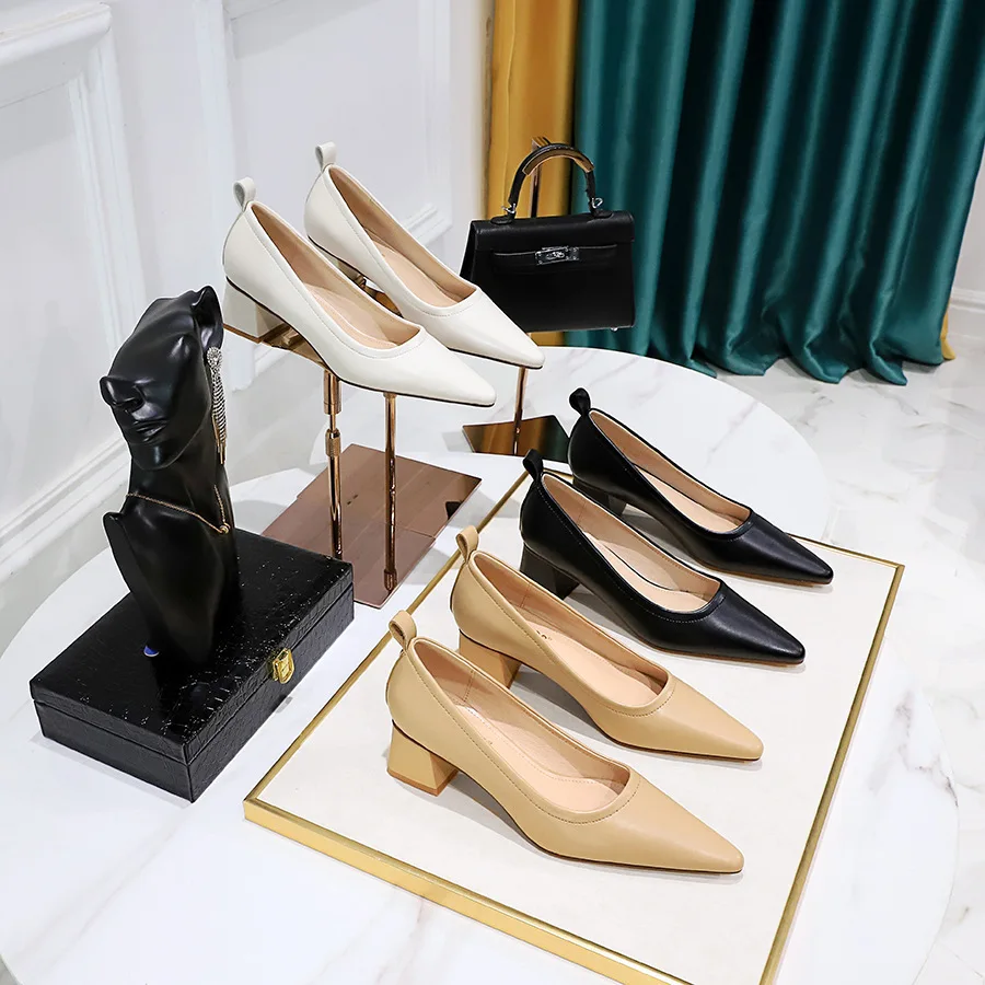 Fashion Korean Edition Simple Thick Versatile Heel Shallow Mouth Pointed Professional Office Women's Ladies Pumps Wedding Shoes
Fashion Korean Edition Simple Thick Versatile Heel Shallow Mouth Pointed Professional Office Women's Ladies Pumps Wedding Shoes
